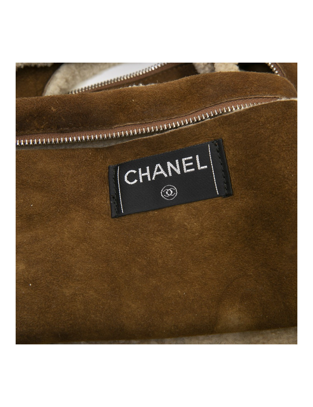 Sac CHANEL en peau retournée camel