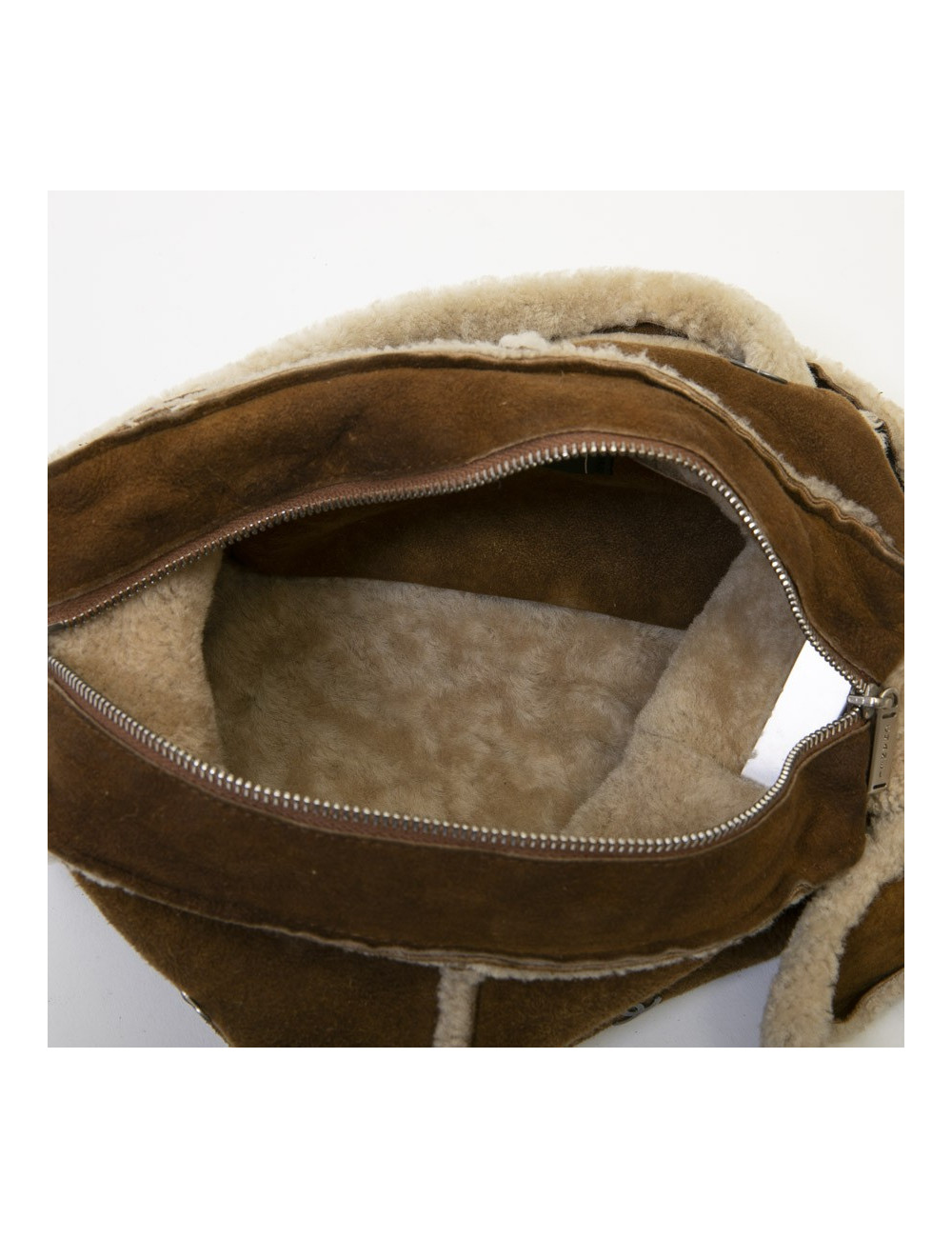 Sac CHANEL en peau retournée camel