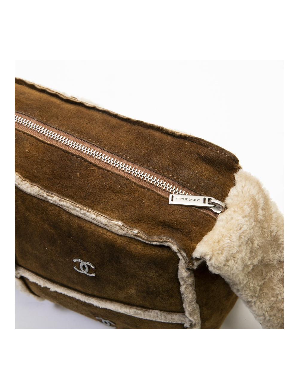 Sac CHANEL en peau retournée camel