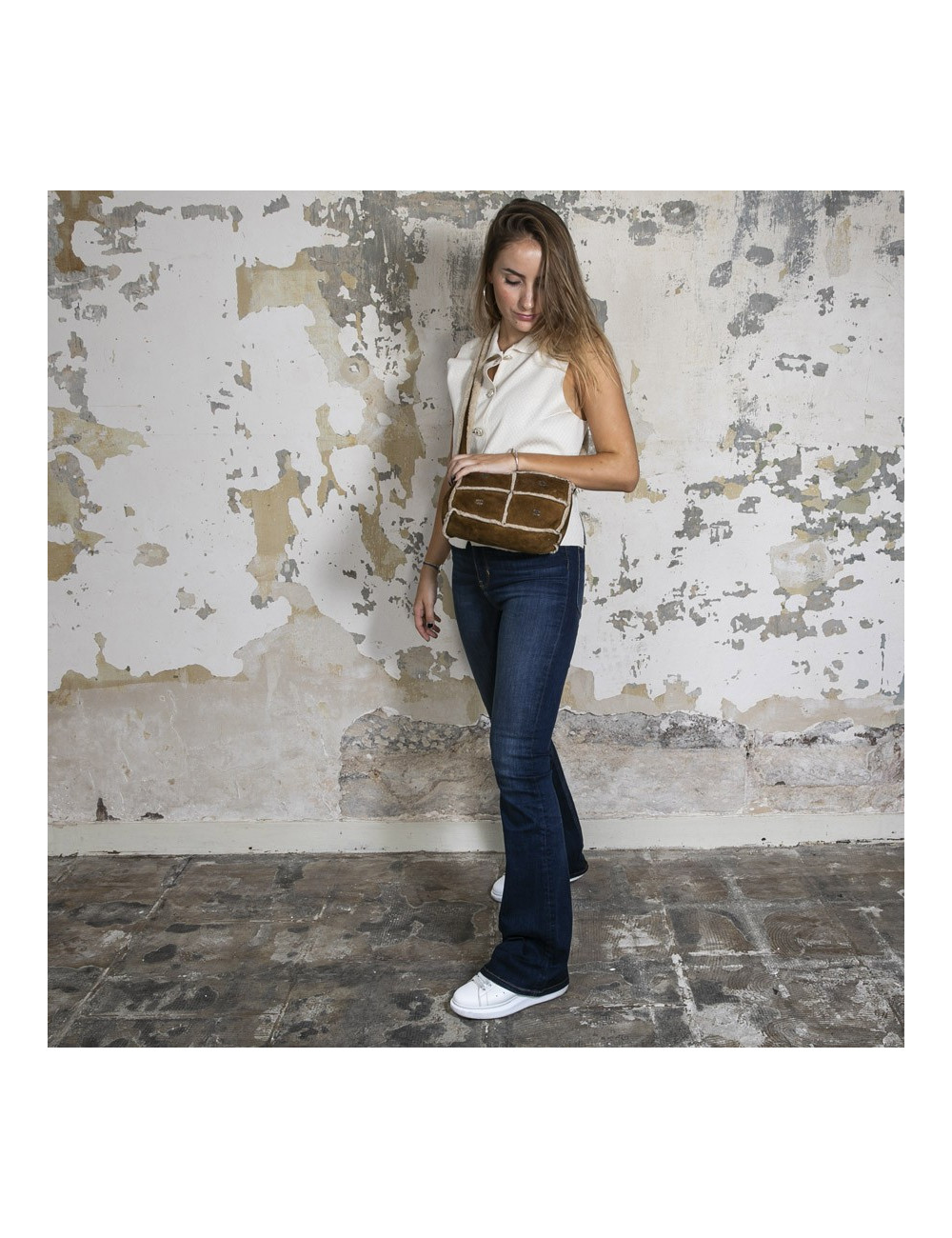 Sac CHANEL en peau retournée camel