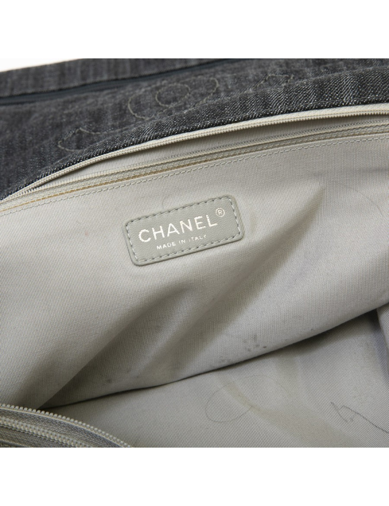 CHANEL bag in blue denim fabric