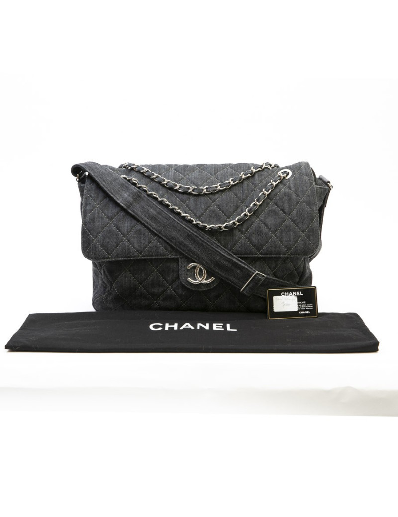 CHANEL bag in blue denim fabric