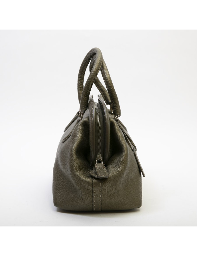 Sac FENDI cuir grainé vert kaki