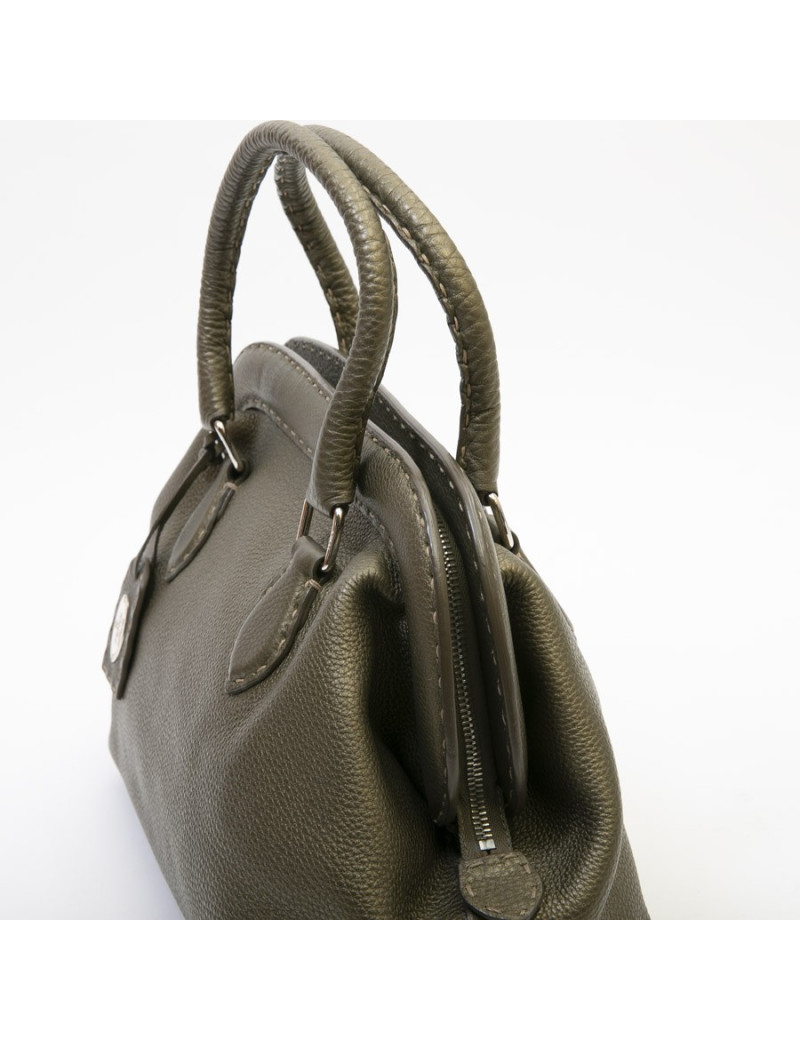 Sac FENDI cuir grainé vert kaki
