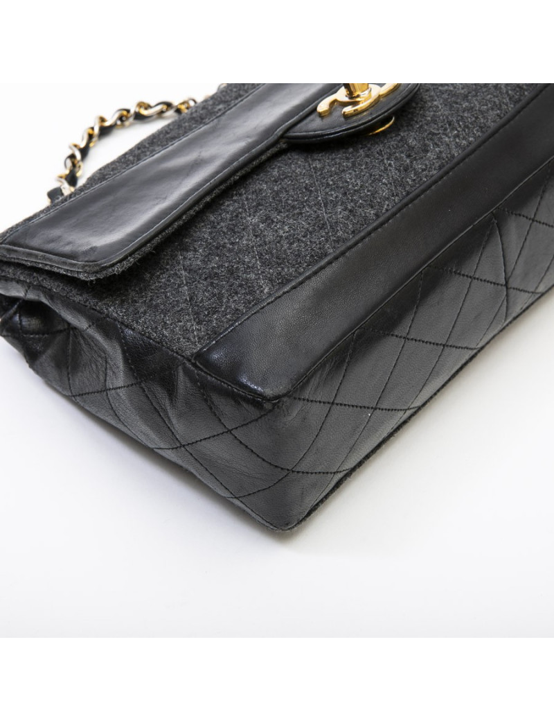 Sac CHANEL laine grise et cuir matelassé noir