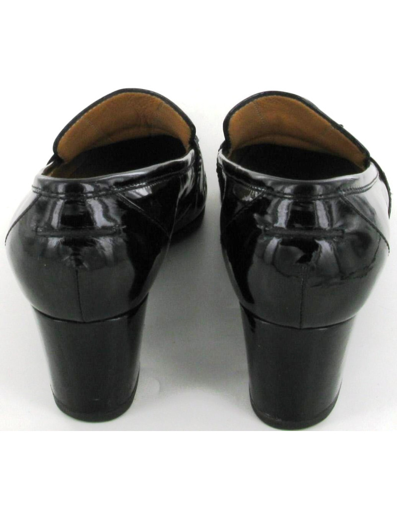 Escarpins HERMES façon mocassins vernis noir T 36.5