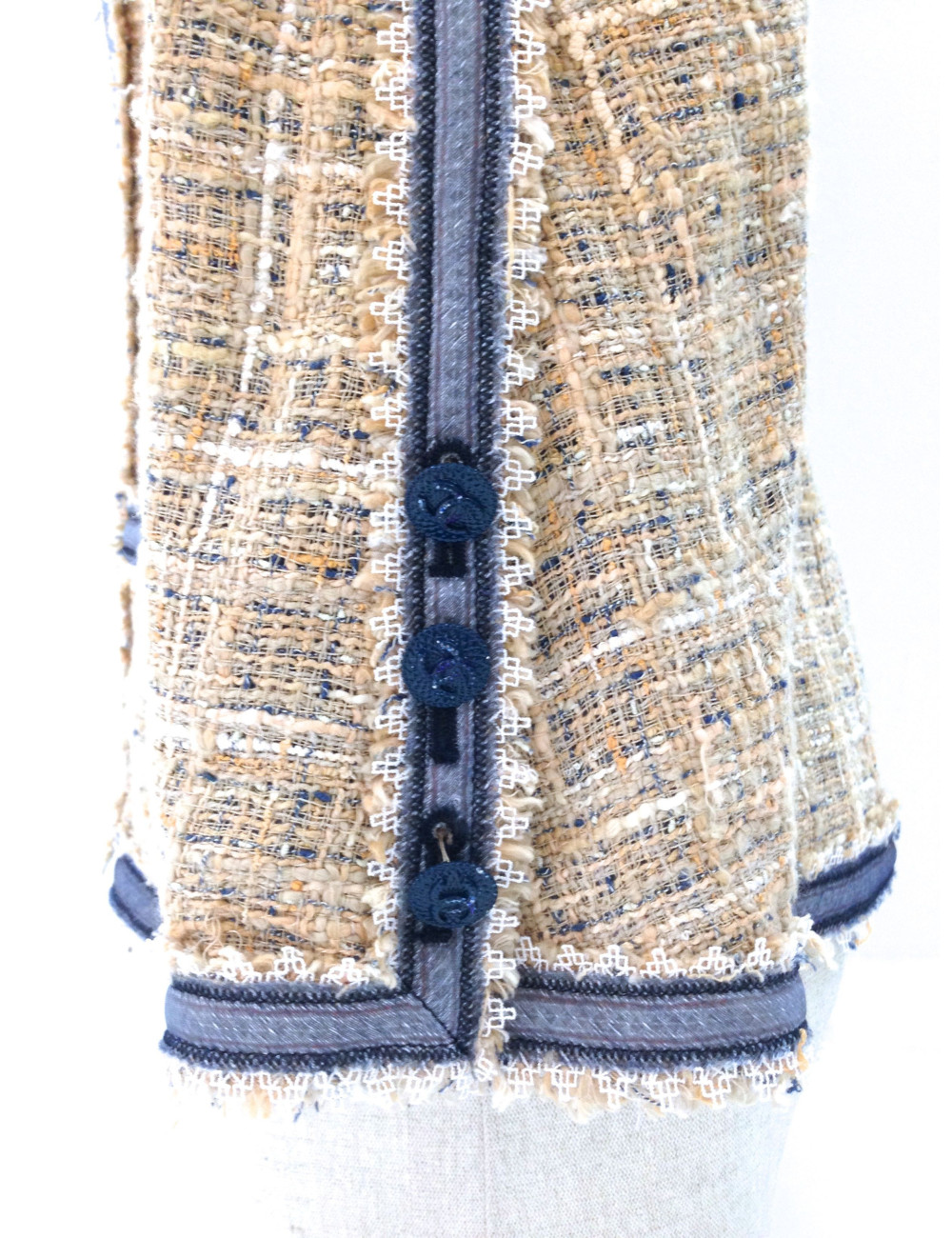 Veste CHANEL en tweed beige et bleu ciel T 34