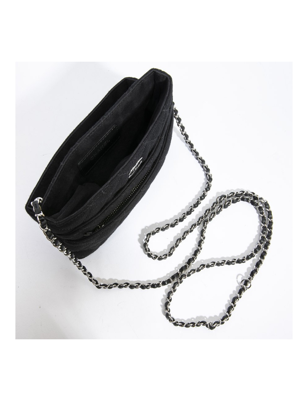 Pochette CHANEL avec chaine 