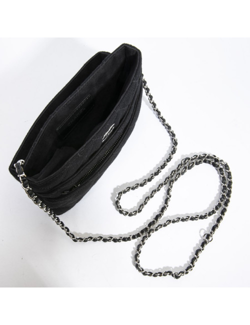 Pochette CHANEL avec chaine 