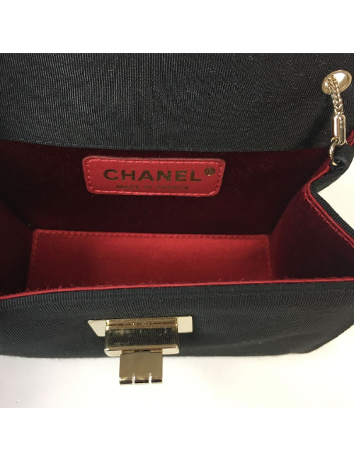 Mini Sac 255 CHANEL en satin noir