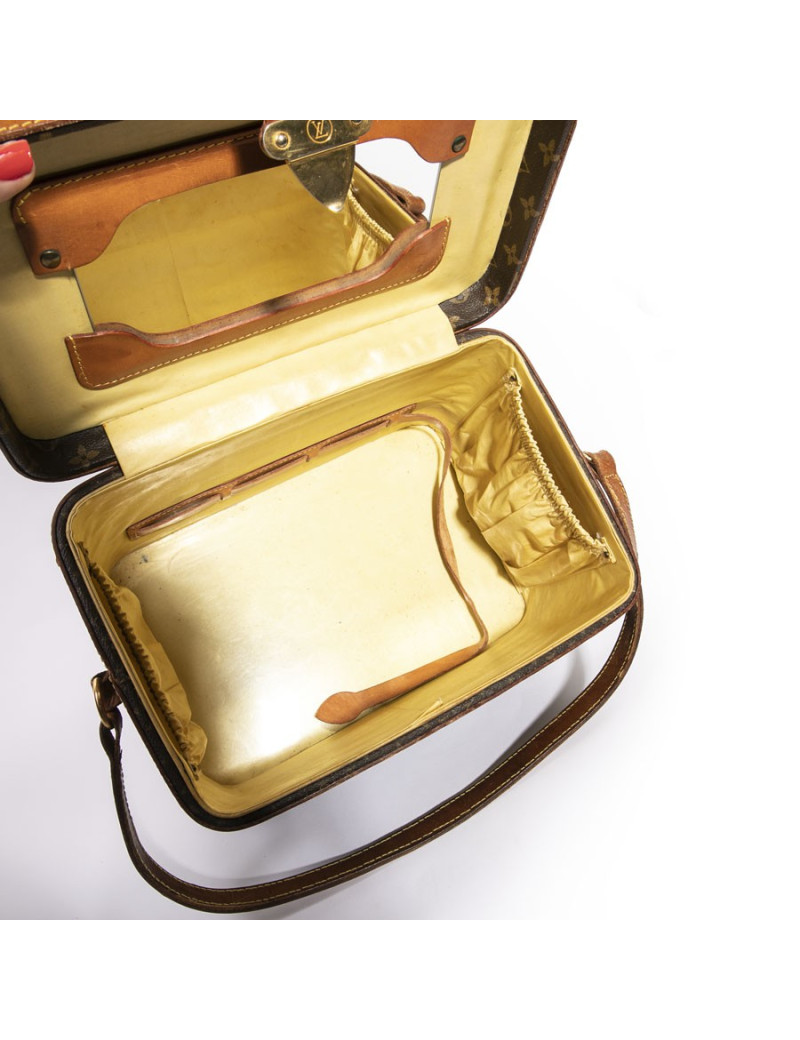 Vanity case LOUIS VUITTON toile monogram Vintage