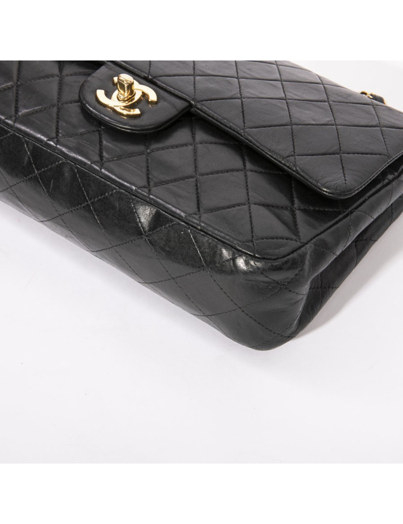 CHANEL Timeless bag in black quilted leather