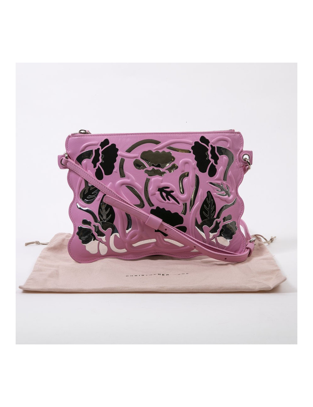 Sac CHRISTOPHER KANE cuir rose et incrustations noires et argent