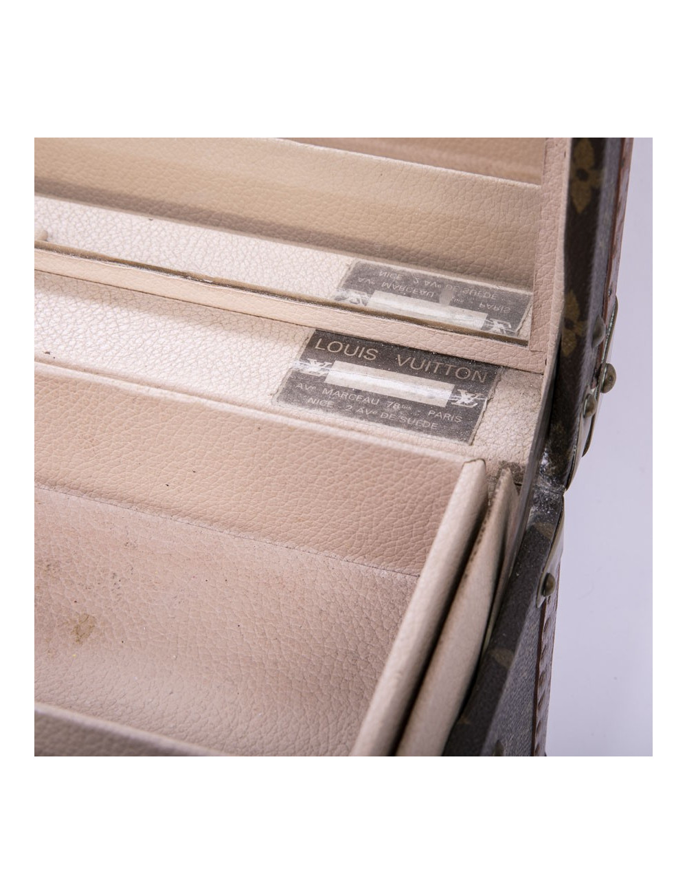 Boite  LOUIS VUITTON vintage monogram