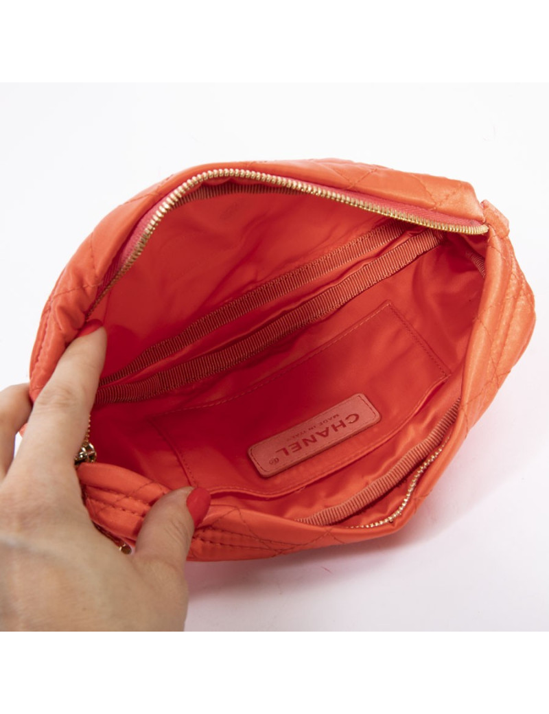 Pochette CHANEL toile parachute orange