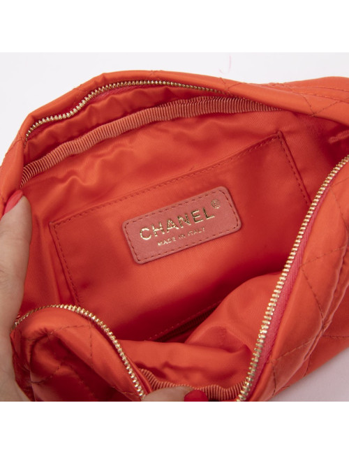 Pochette CHANEL satin orange "CC" strass doré