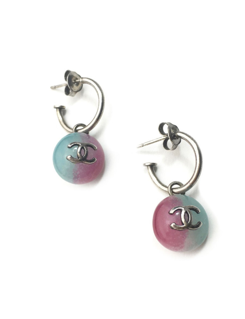 Boucles d'oreille clous CHANEL bicolores bleu clair et rose