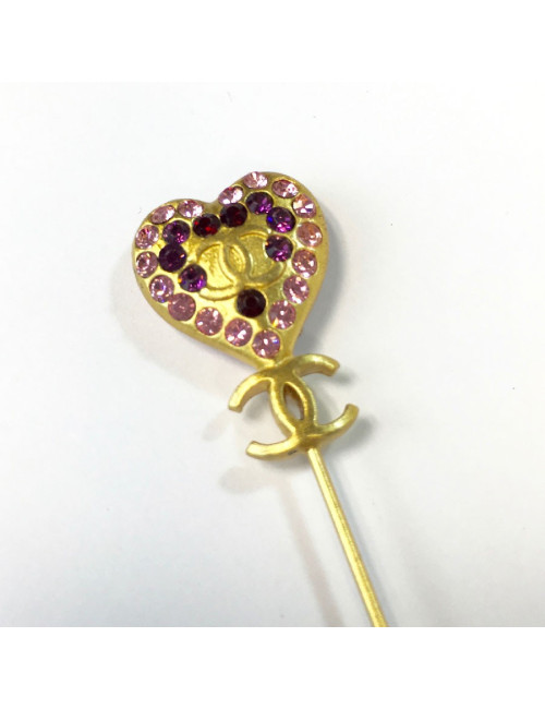 Pic CHANEL coeur avec brillants rose