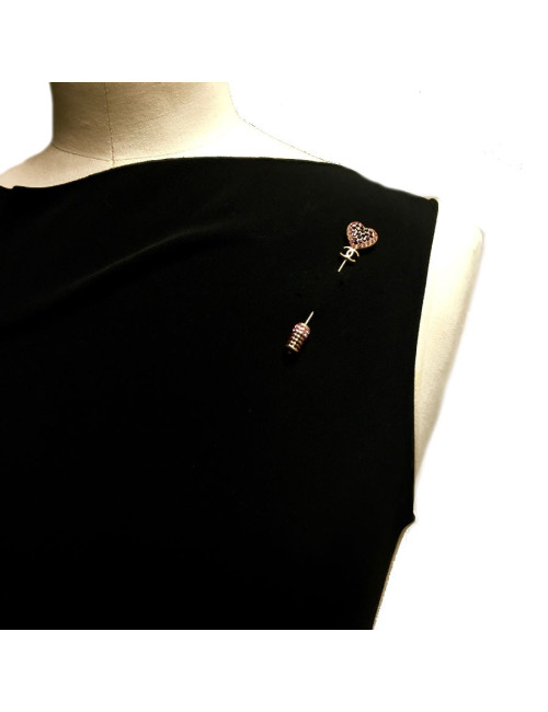 Pic CHANEL coeur avec brillants rose