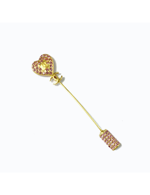 Epingle CHANEL coeur  rose avec brillants rose