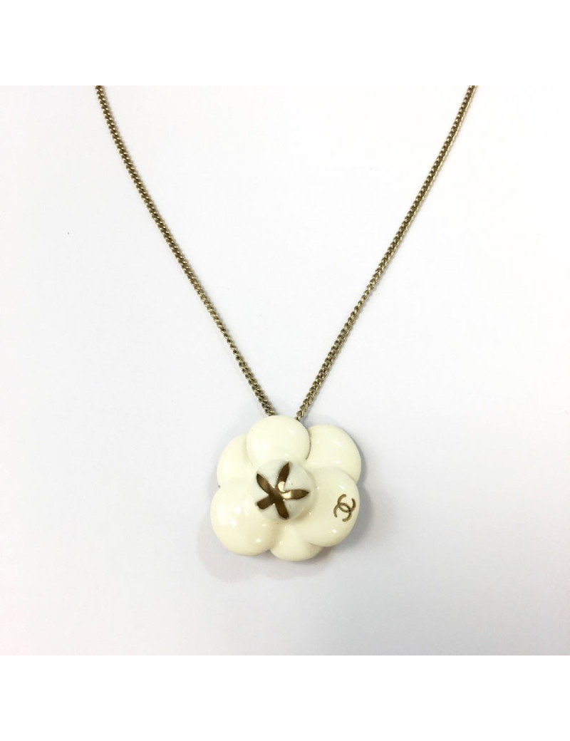 Collier CHANEL camélia émaillé beige