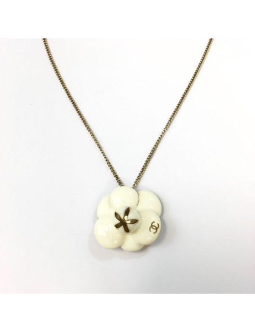 Collier CHANEL camélia émaillé beige