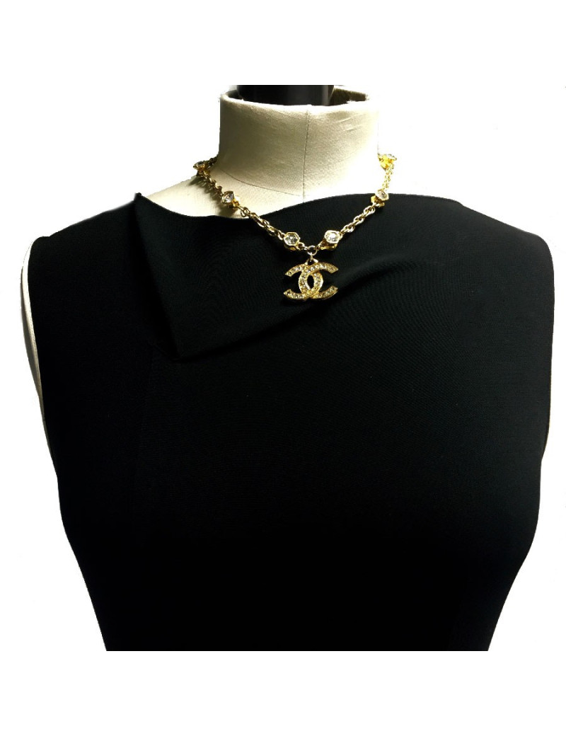 CHANEL vintage chain necklace in gilt metal