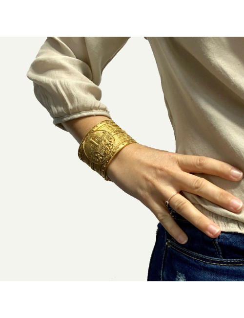 Manchette CHANEL Vintage en métal doré