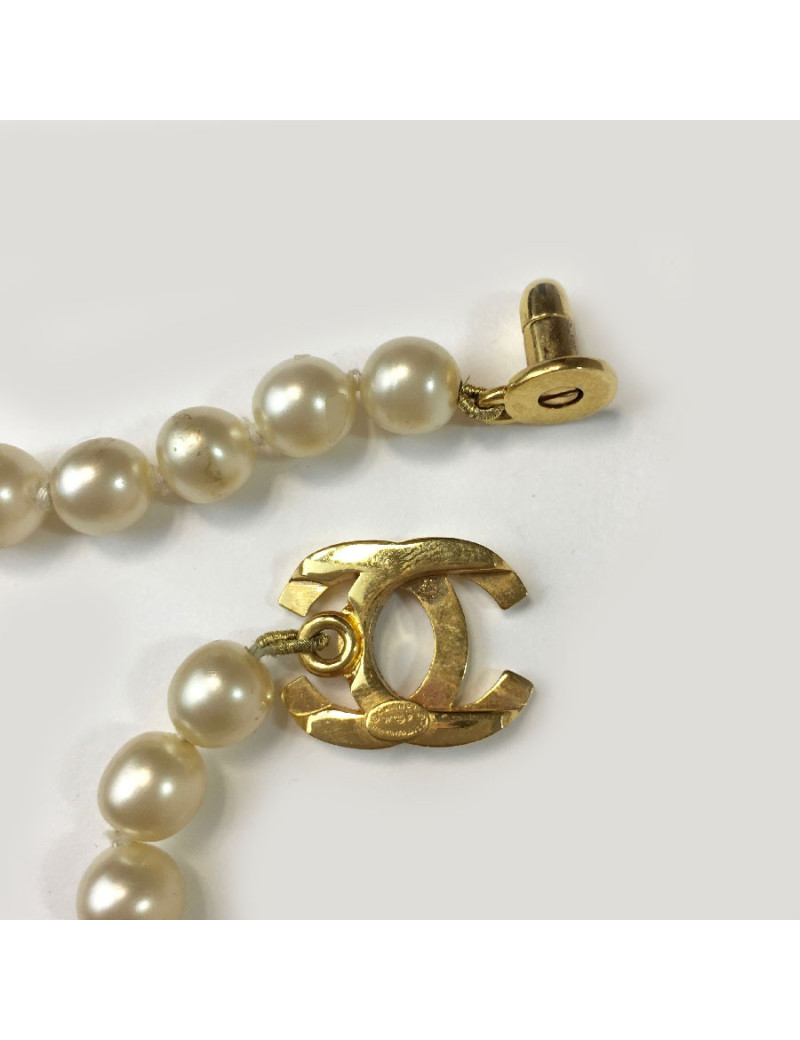 Collier CHANEL perles nacrées 