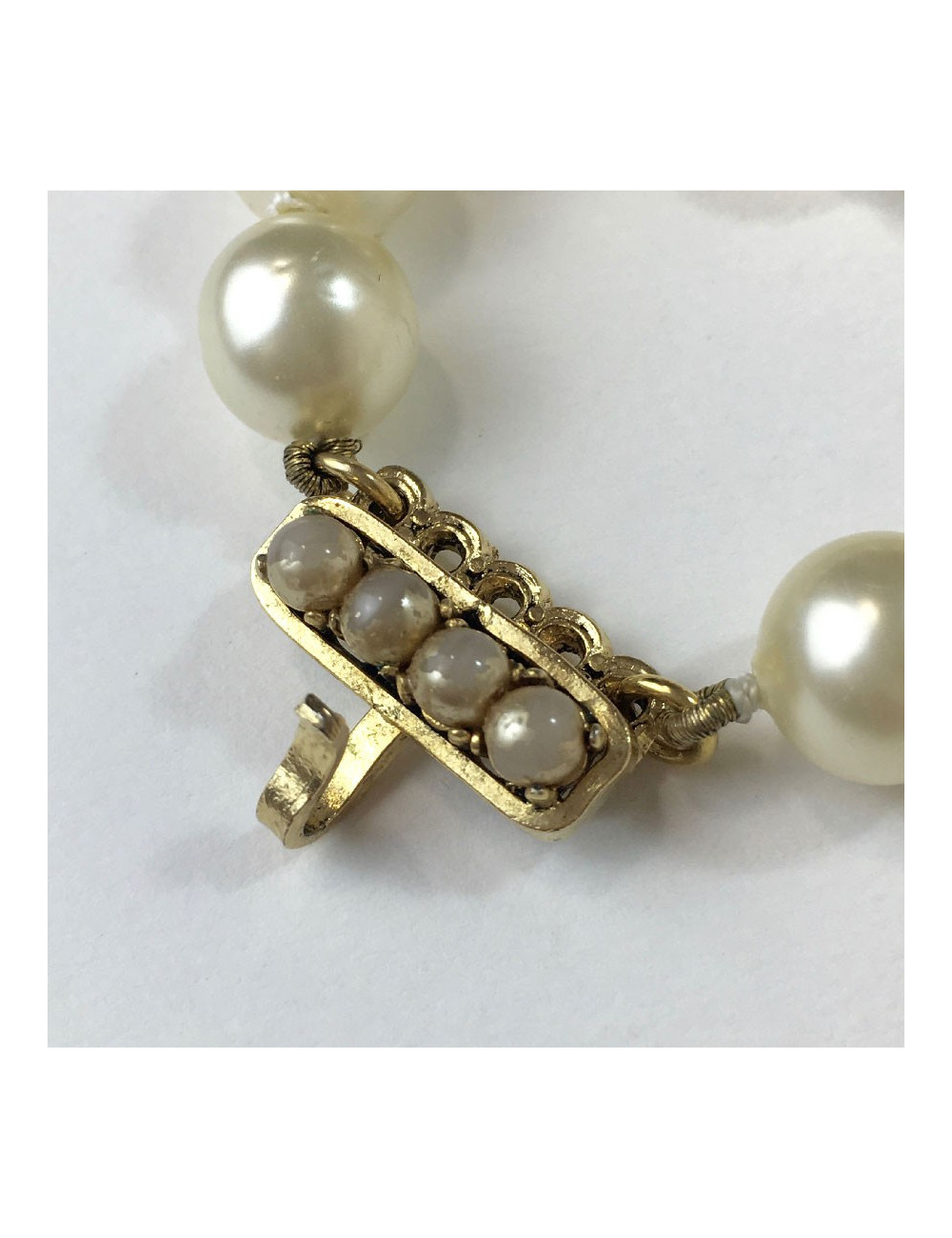 Collier CHANEL double rangs de perles nacrées