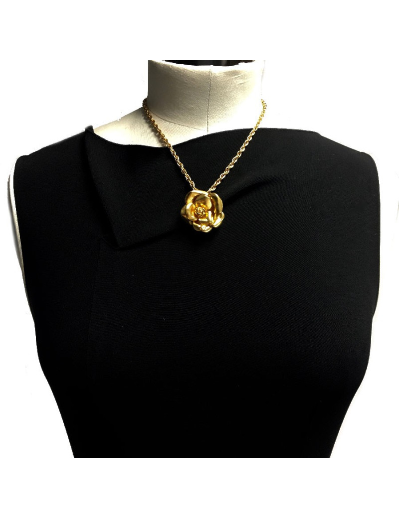Collier CHANEL camélia doré