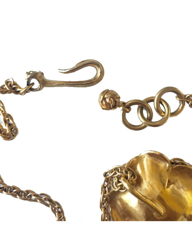 Collier CHANEL camélia doré