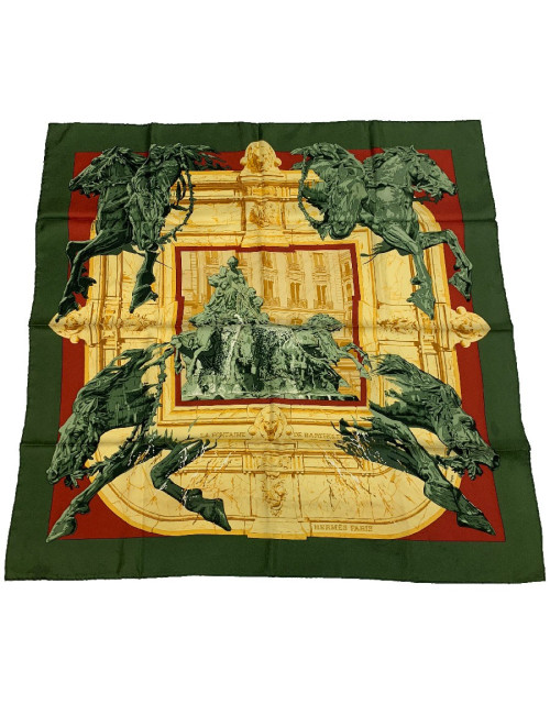 Carré 90 x90 HERMES soie 100 % "La fontaine de Bartholdi"