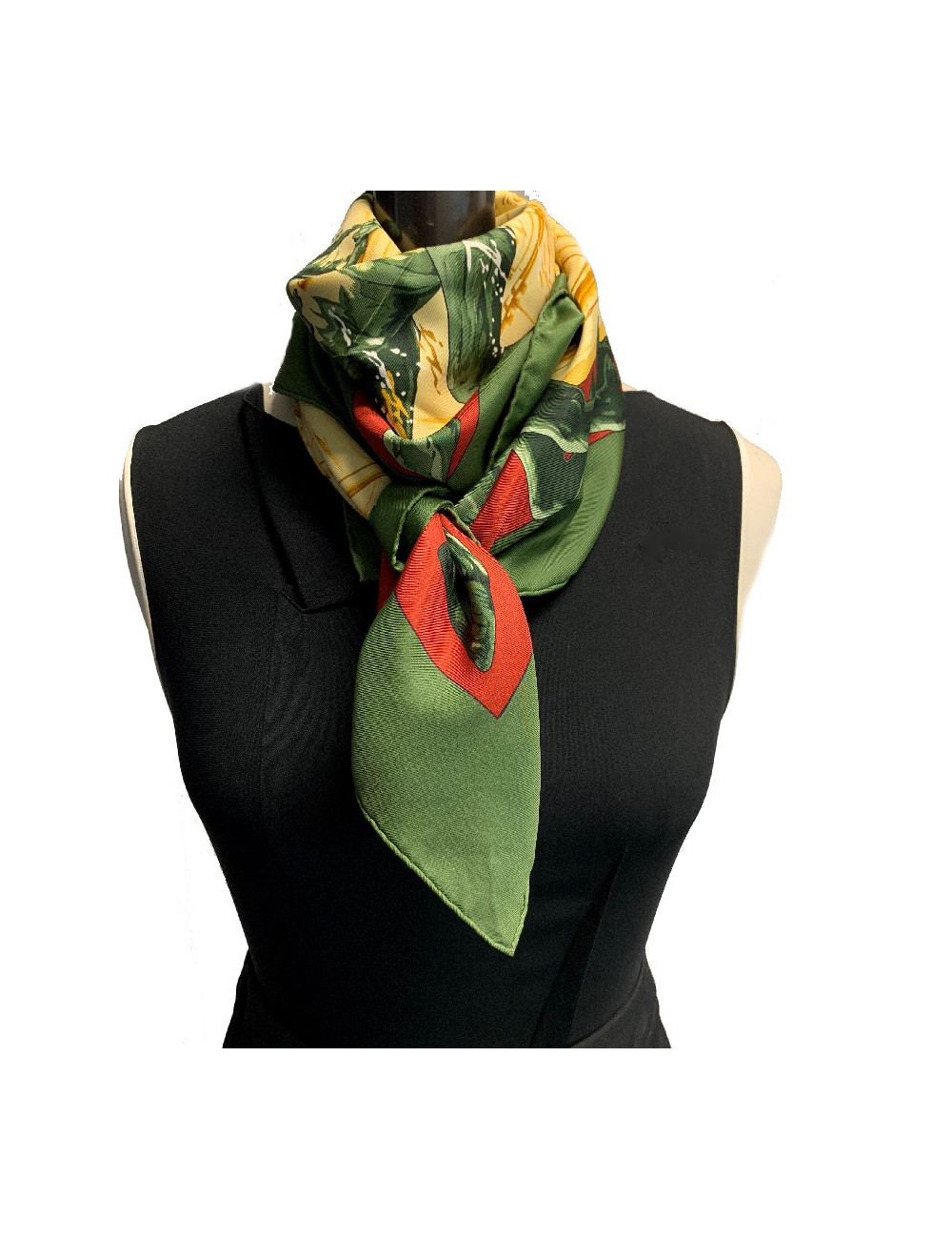 Carré 90 x90 HERMES soie 100 % "La fontaine de Bartholdi"