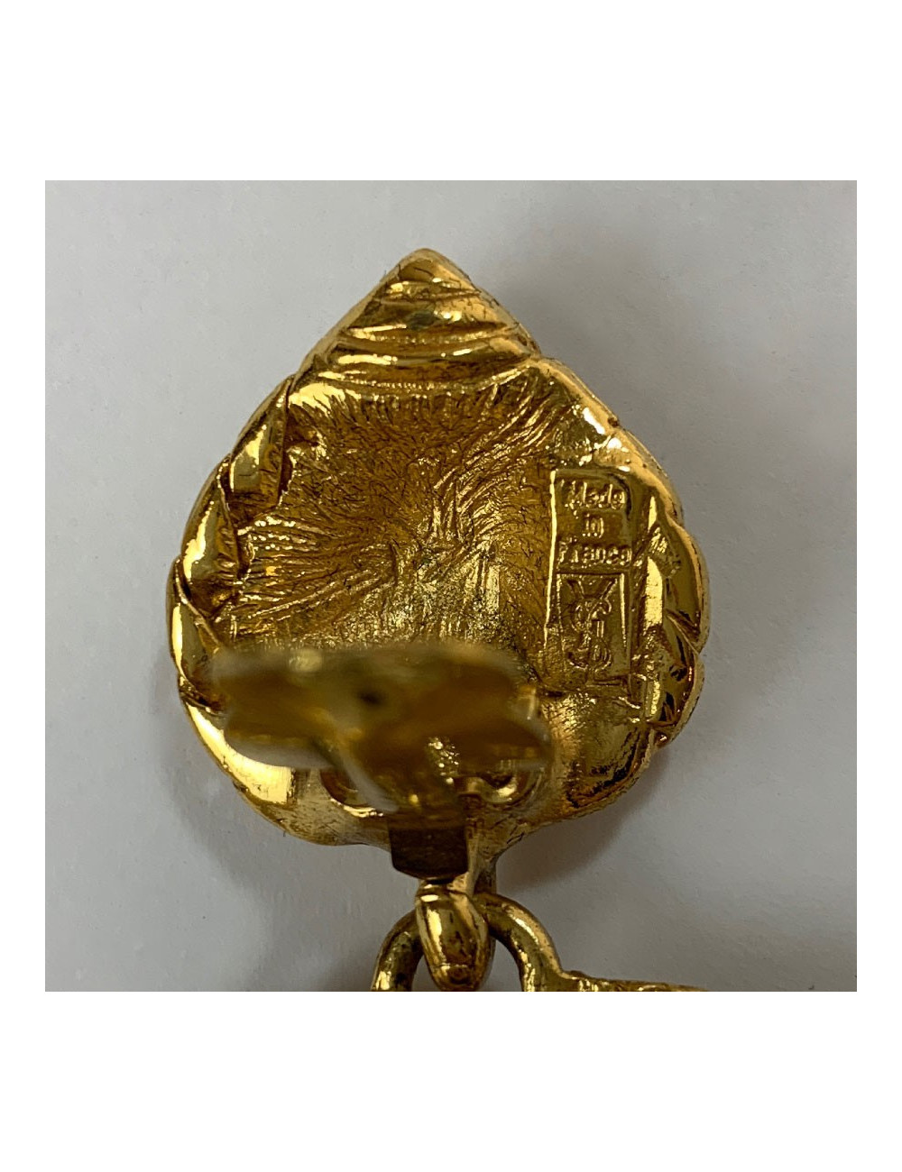 Boucles d'oreille clips YSL SAINT LAURENT avec coeur pendant Vintage