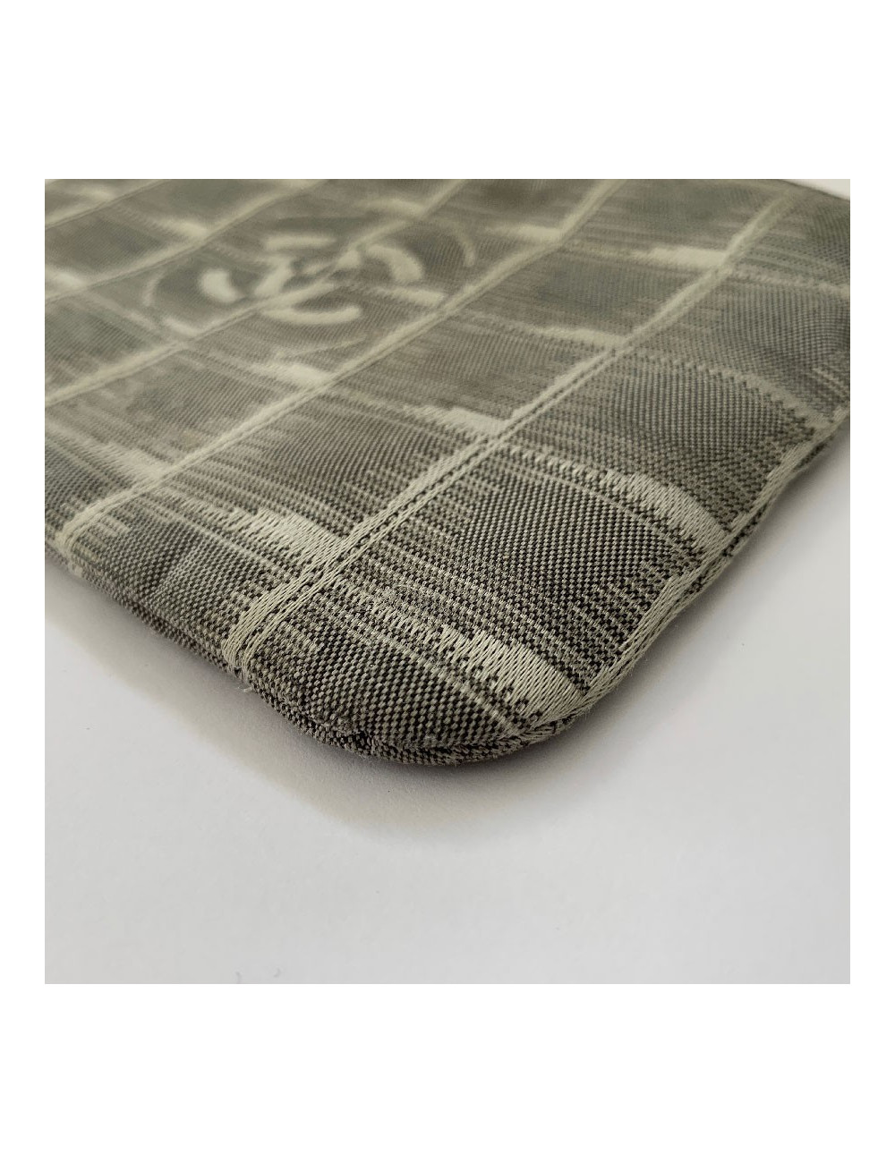 Pochette CHANEL toile monogram grise