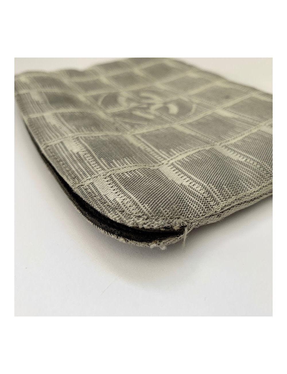 Pochette CHANEL toile monogram grise