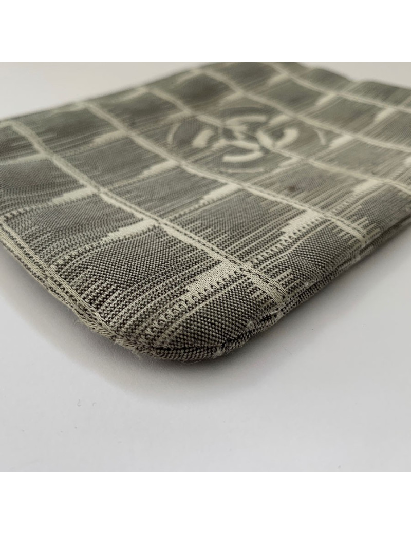 Pochette CHANEL toile monogram grise