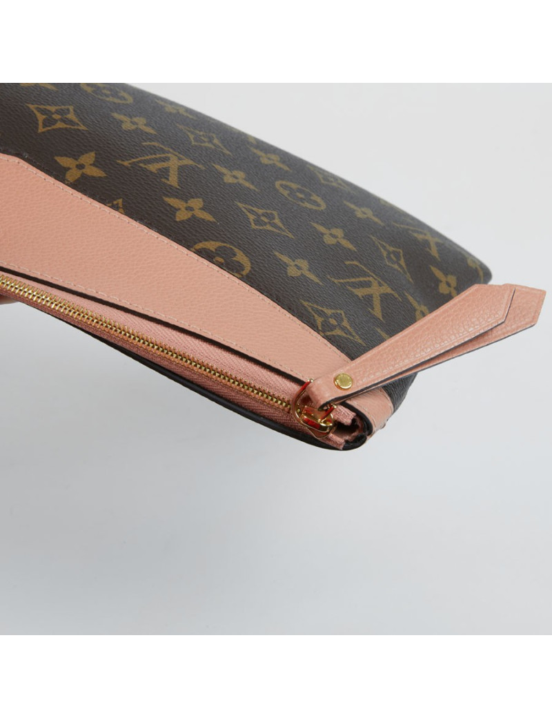 Pochette LOUIS VUITTON en toile Monogram marron et cuir rose poudré