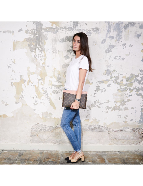 Pochette LOUIS VUITTON en toile Monogram et cuir 