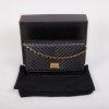Wallet on chain CHANEL cuir chevron noir