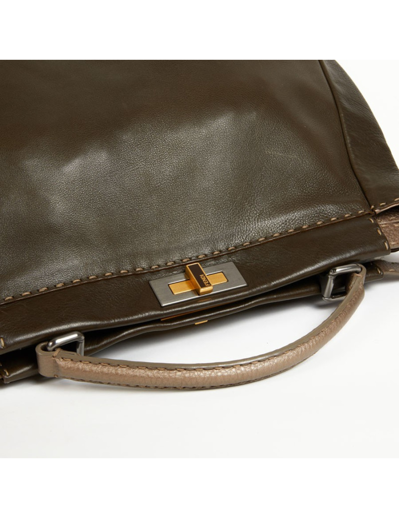 Sac FENDI peekaboo cuir grainé bicolore kaki et marron irisé