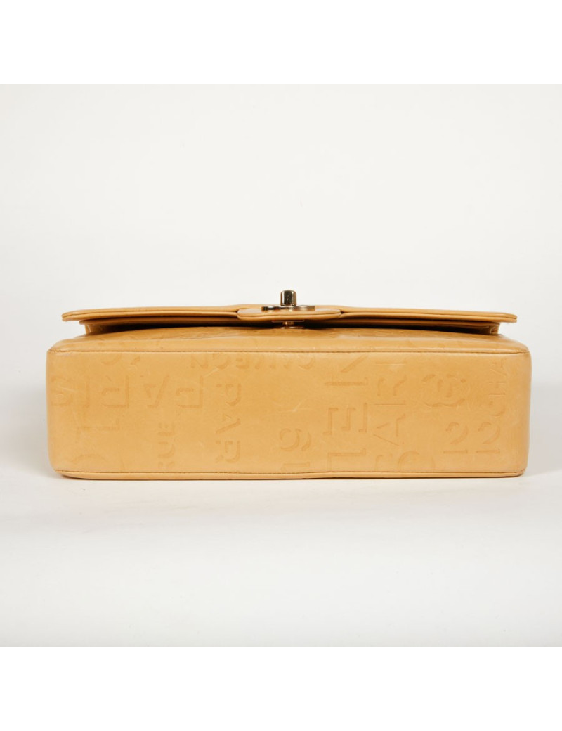 Sac CHANEL cuir d'agneau beige siglé "CHANEL" "CC"