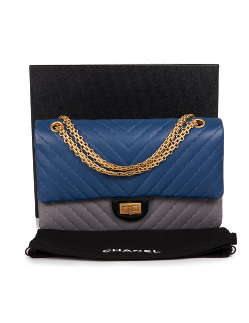 Sac CHANEL 2.55 chevron cuir tricolore bleu gris noir