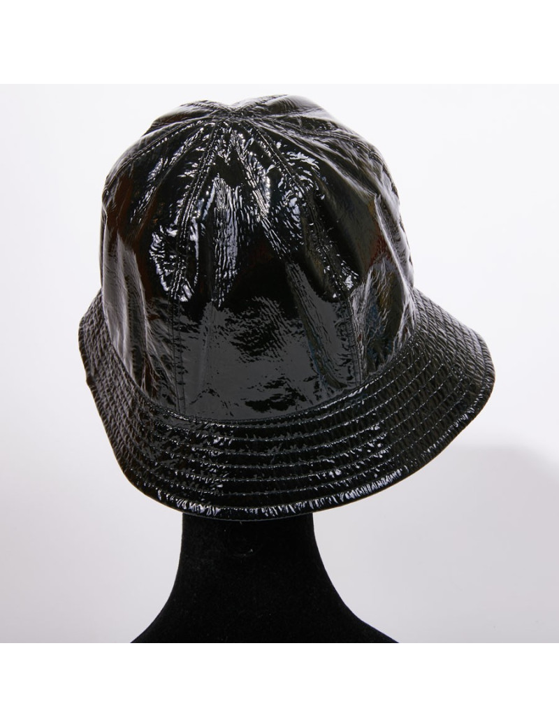 Chapeau de pluie CHANEL cuir noir verni