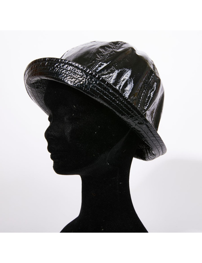 Chapeau de pluie CHANEL cuir noir verni