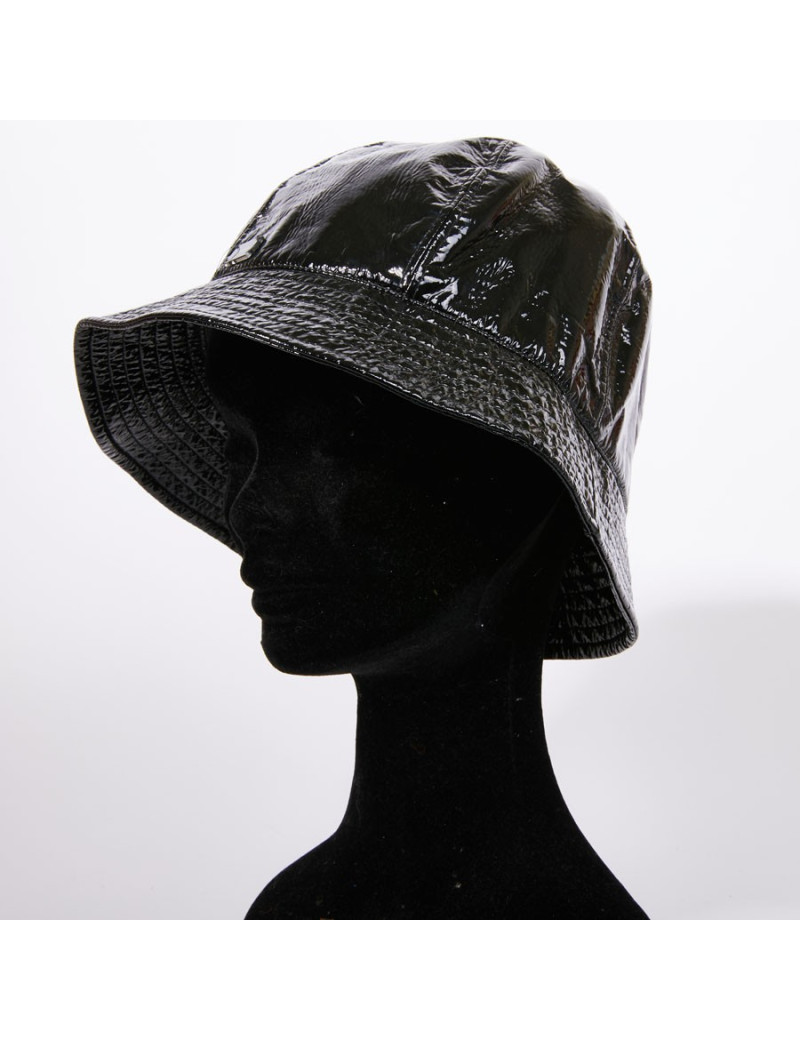 Chapeau de pluie CHANEL cuir noir verni