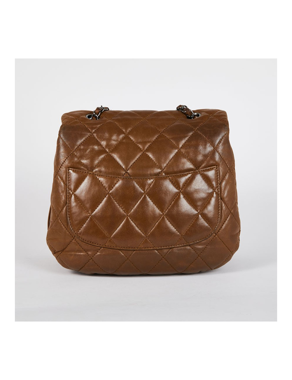 Sac CHANEL cuir d'agneau marron souple matelassé