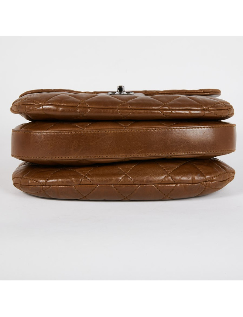 Sac CHANEL cuir d'agneau marron souple matelassé