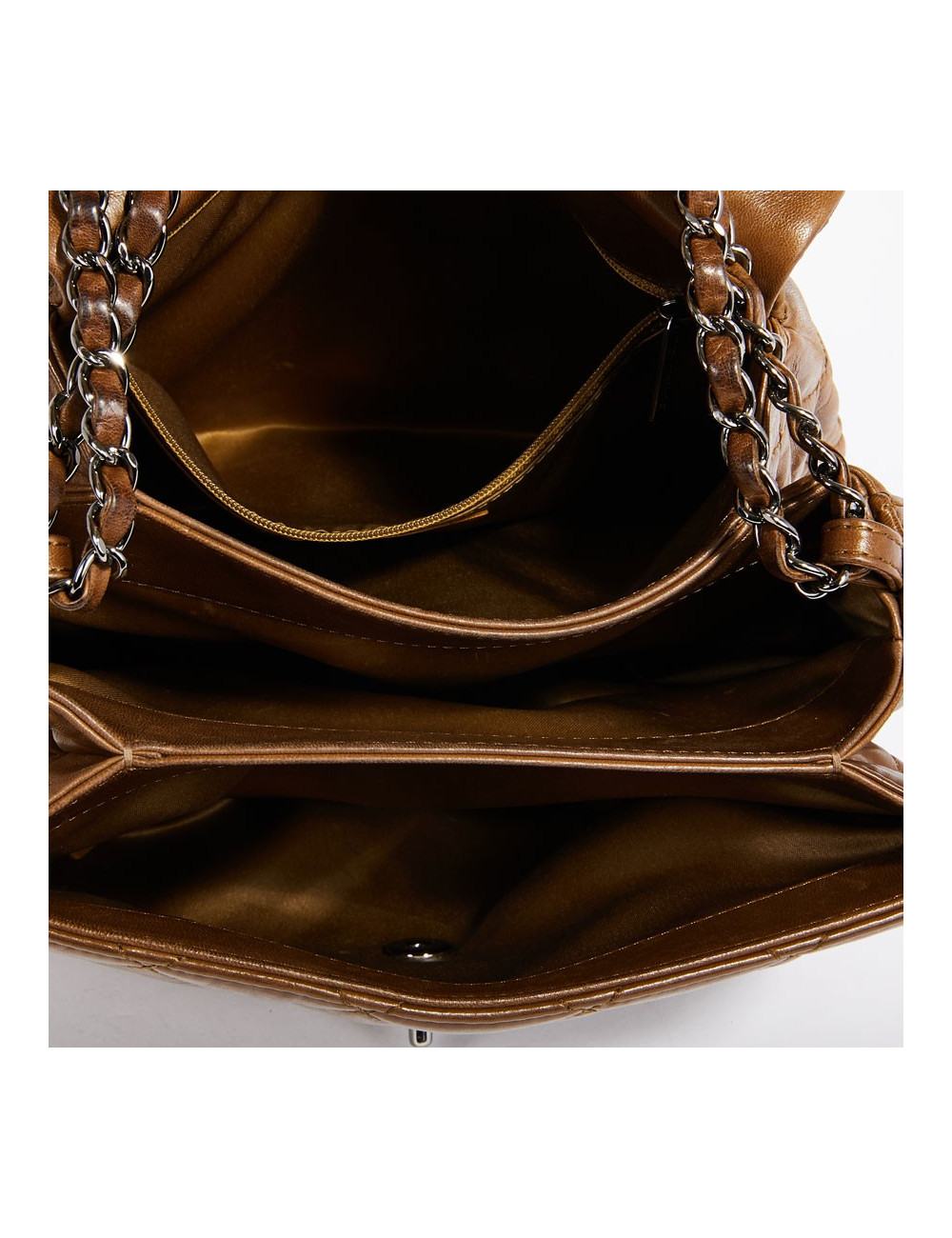 Sac CHANEL cuir d'agneau marron souple matelassé